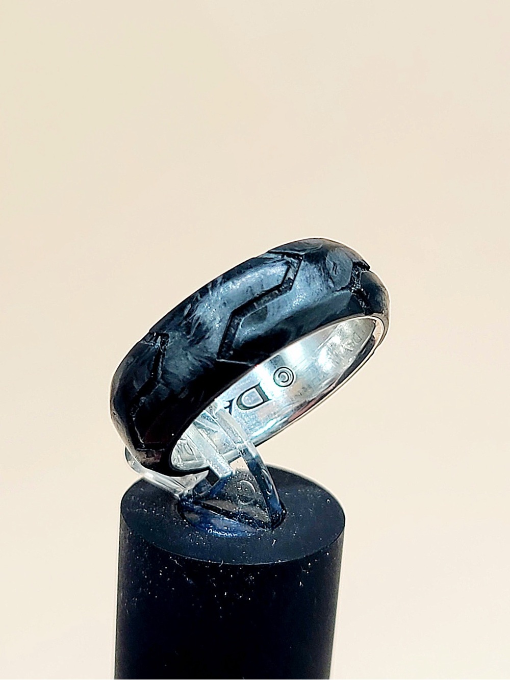 David Yurman Forged Carbon Band Ring In Sterling Silver - Picture 8 of 12